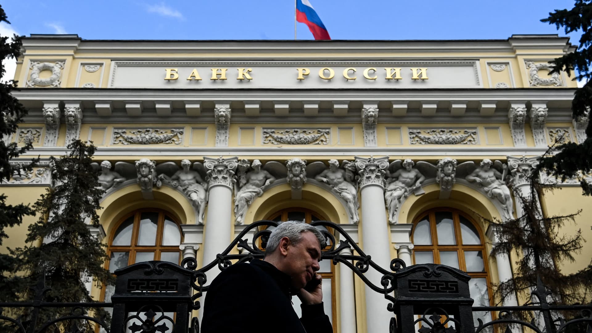 Russian central bank hikes rates by 200 basis points