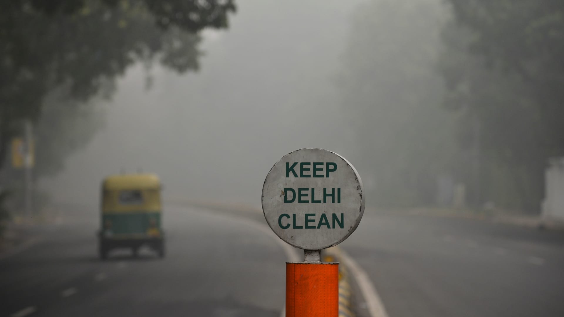 Delhi's suffocating smog conundrum