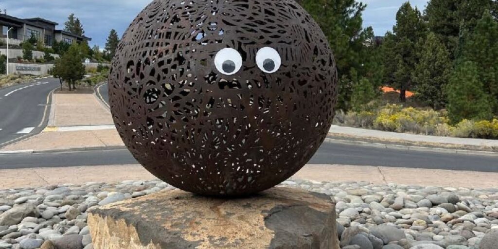 Oregon city asks people to please stop putting googly eyes on public art as prank becomes tourist attraction