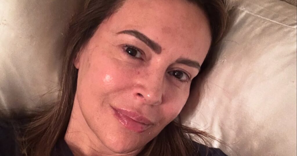 Alyssa Milano Shares a Makeup Free Selfie to Celebrate 52