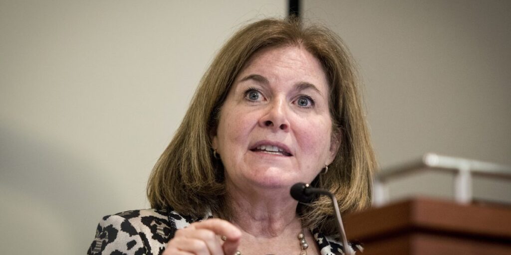 A former Fed president says she would not cut interest rates this week, but she expects the central bank will anyway