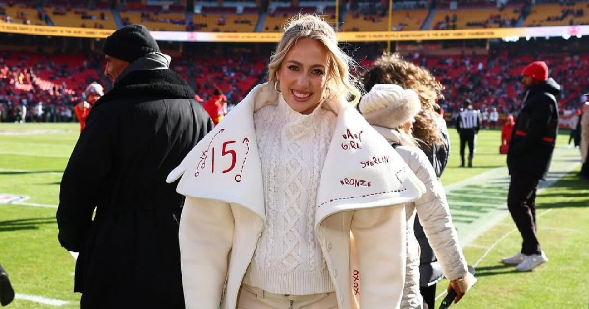 Pregnant Brittany Mahomes' Game Day Coat Has Sweet Tribute to 3 Kids