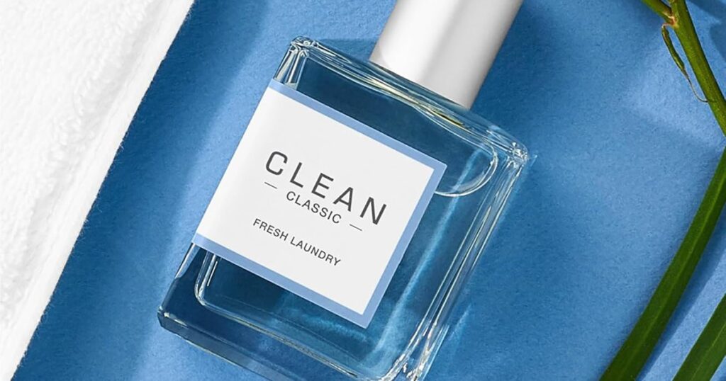 This Under-$40 Clean Perfume Is the Best Stocking Stuffer