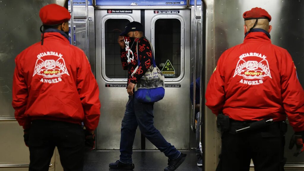 Guardian Angels resume New York City patrols after subway burning death: 'Never seen it this bad'