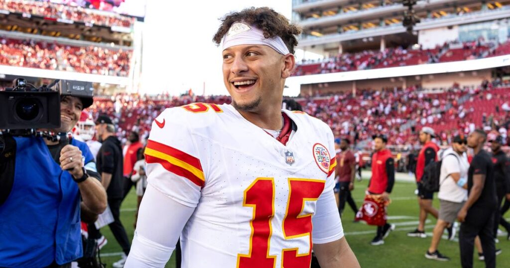 Patrick Mahomes Gifts Chiefs Teammates Rolex Watches