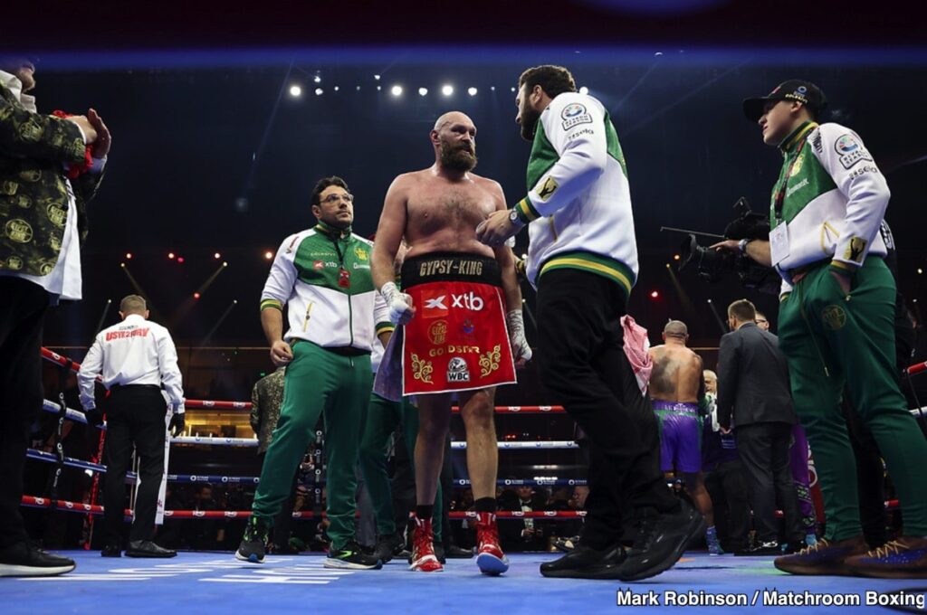 Image: Warren "Dumbfounded" as Usyk Decisions Fury in Heavyweight Rematch