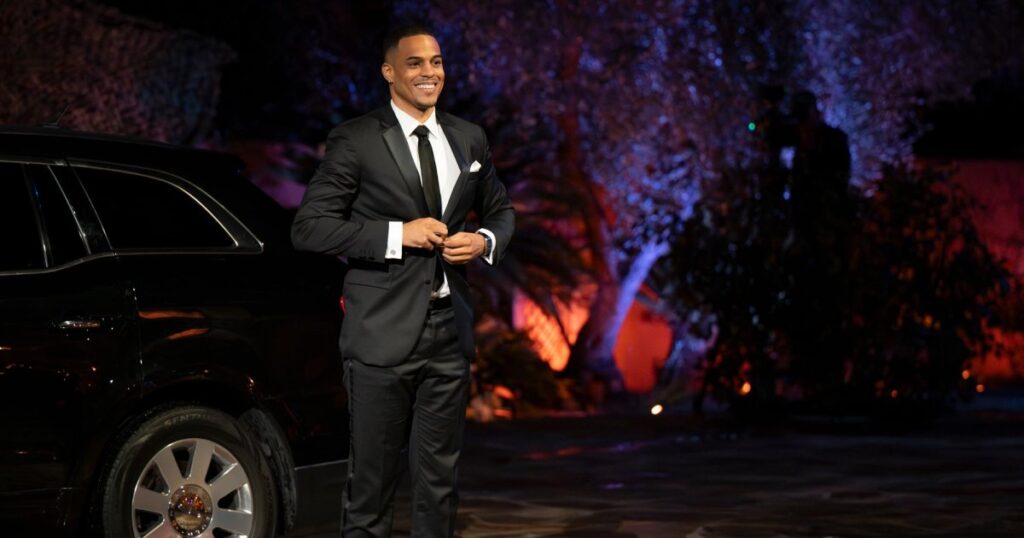 The Bachelor Recap: Grant on 1st Impression Rose, Sister Cameo (Excl)