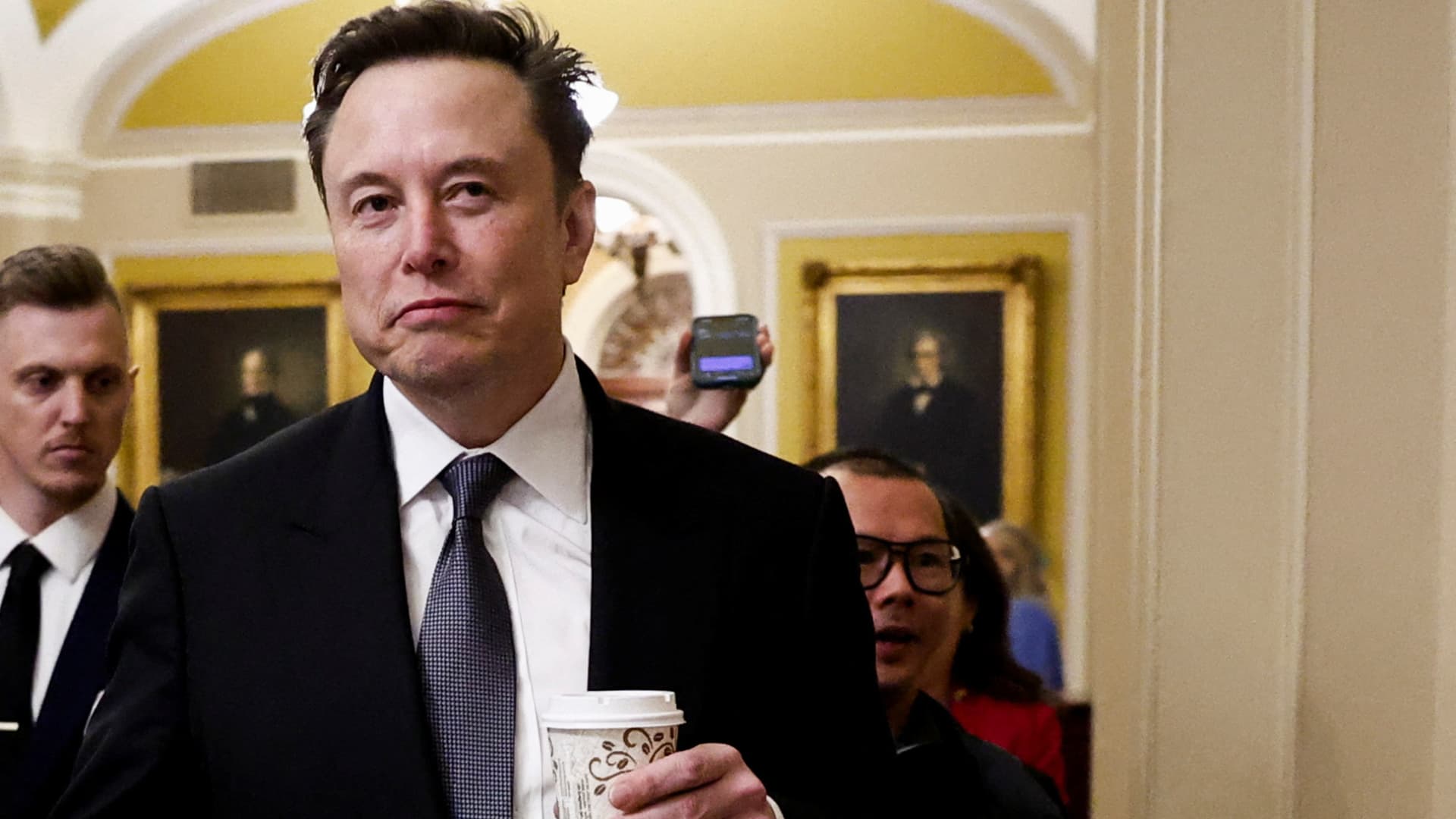 Musk, Zuckerberg and Bezos will attend Trump inauguration