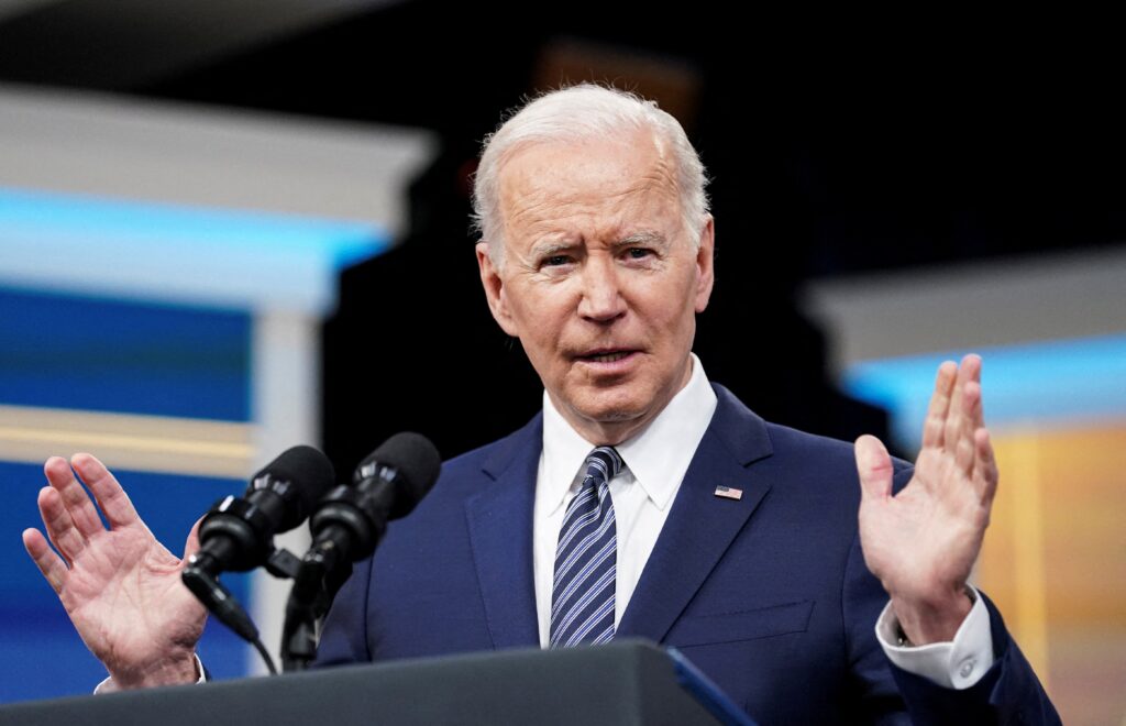 Biden maintains he will not enforce TikTok ban, plans to punt to Trump