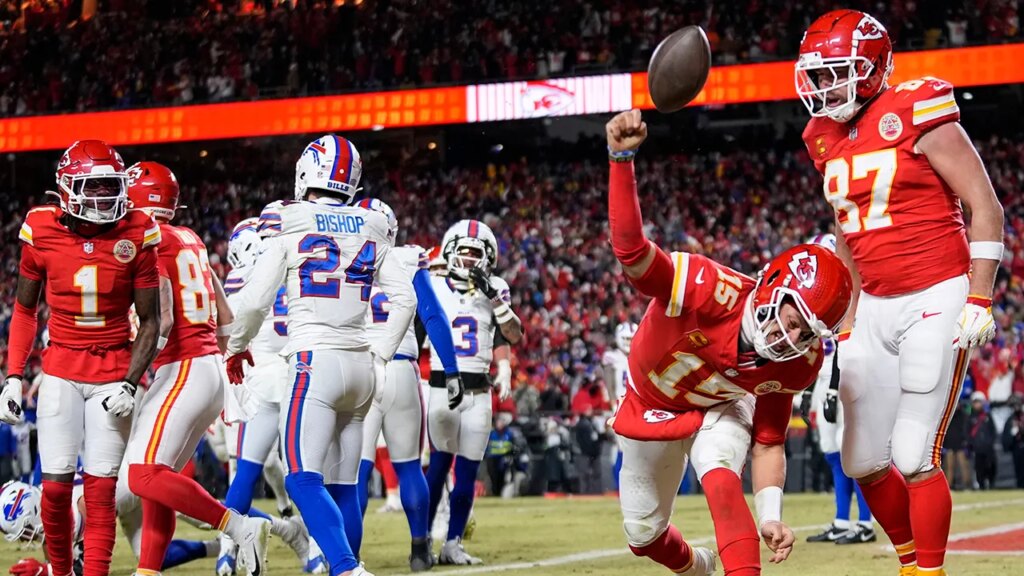 Chiefs' Patrick Mahomes apologizes for botched TD celebration