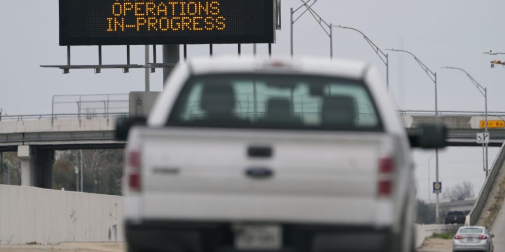 Houston airports suspend flights as Texas and South brace for rare winter storm