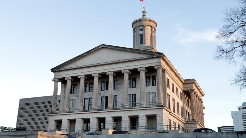 Tennessee lawmaker reintroduces bill to allow veterans, retired cops to work as School Resource Officers