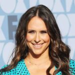 Jennifer Love Hewitt Talks About Being Sexualized As A Teenager