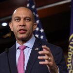 Jeffries claims 'no election deniers' among Dems despite 2016 'illegitimate' remarks when Trump won