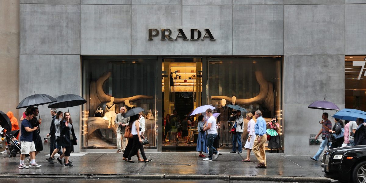 Prada hires Citi to evaluate purchase of Versace, Sole reports