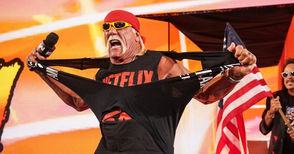 Hulk Hogan Booed During Debut of WWE's Raw on Netflix