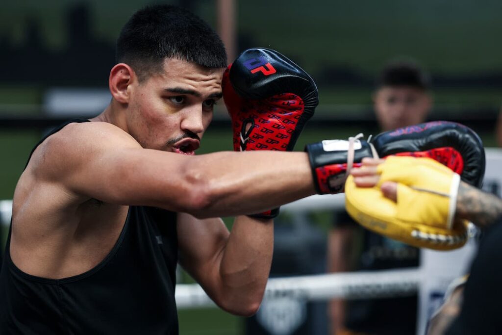 Image: Benavidez Sr.: Pacheco Ready for the "Dangerous" Nelson Fight