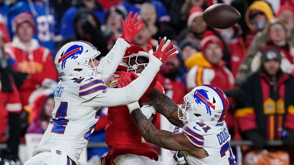 Chiefs catch break on crucial 1st-half play in AFC Championship; fans wonder if refs got it right