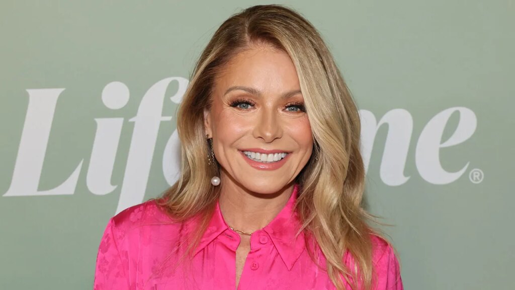 Kelly Ripa admits quitting alcohol made her gain this much weight