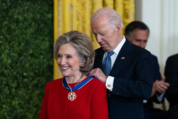 Biden's final Medal of Freedom picks show Dems 'out of touch,' says columnist