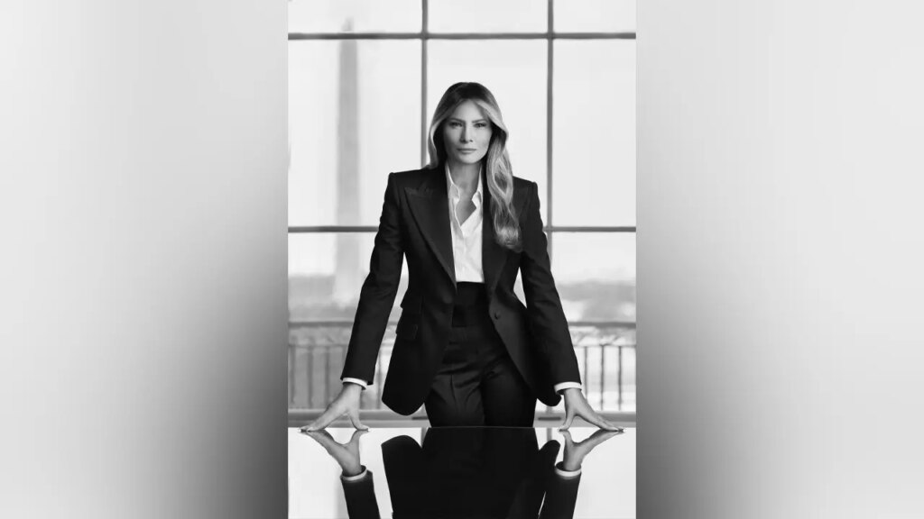 Melania Trump’s official White House portrait revealed