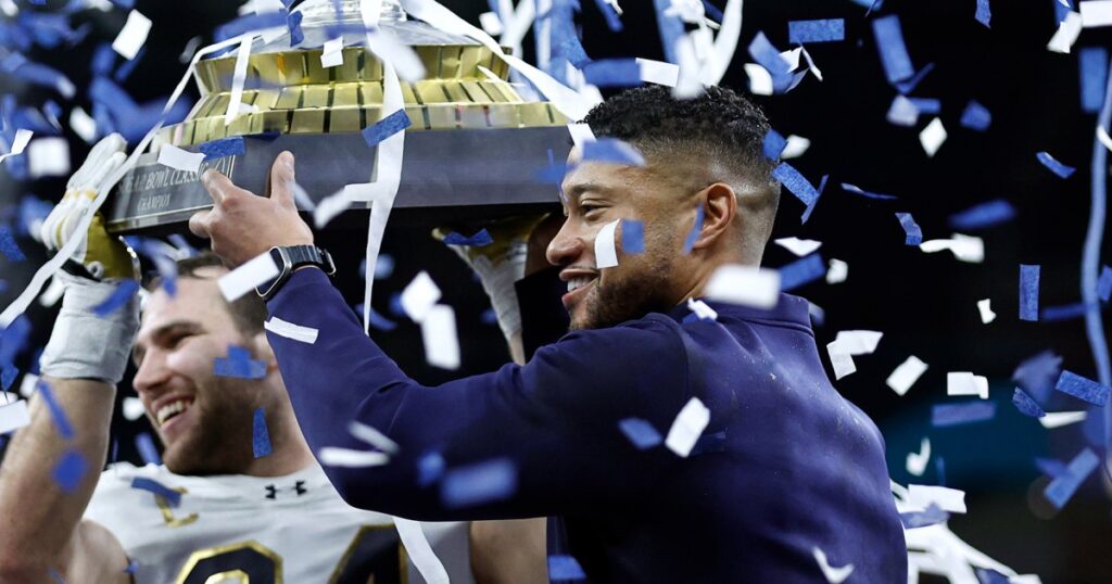 Notre Dame's Marcus Freeman Celebrated Bowl Win With His Entire Family