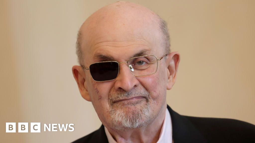 Trial to begin of man accused of stabbing Salman Rushdie