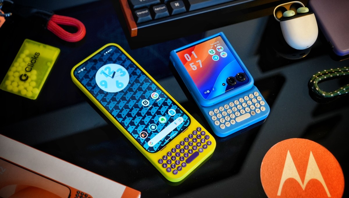 Clicks brings its BlackBerry-style keyboard case to Android phones