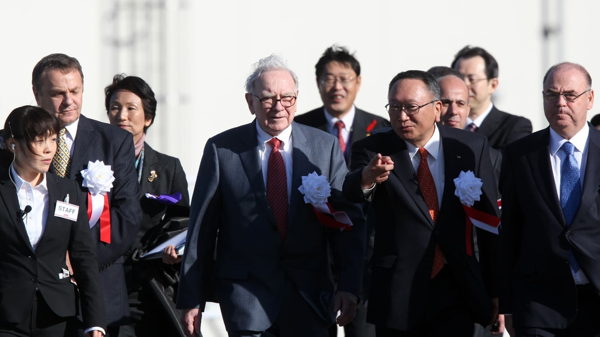 Buffett says Berkshire will continue to increase investment in Japan trading houses