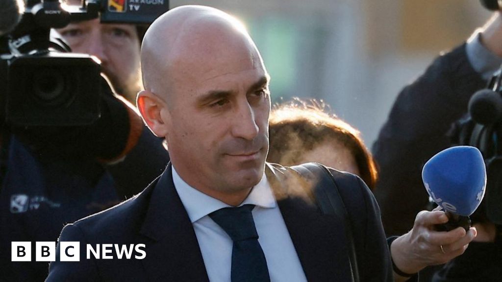 Luis Rubiales tells court Jenni Hermoso consented to kiss