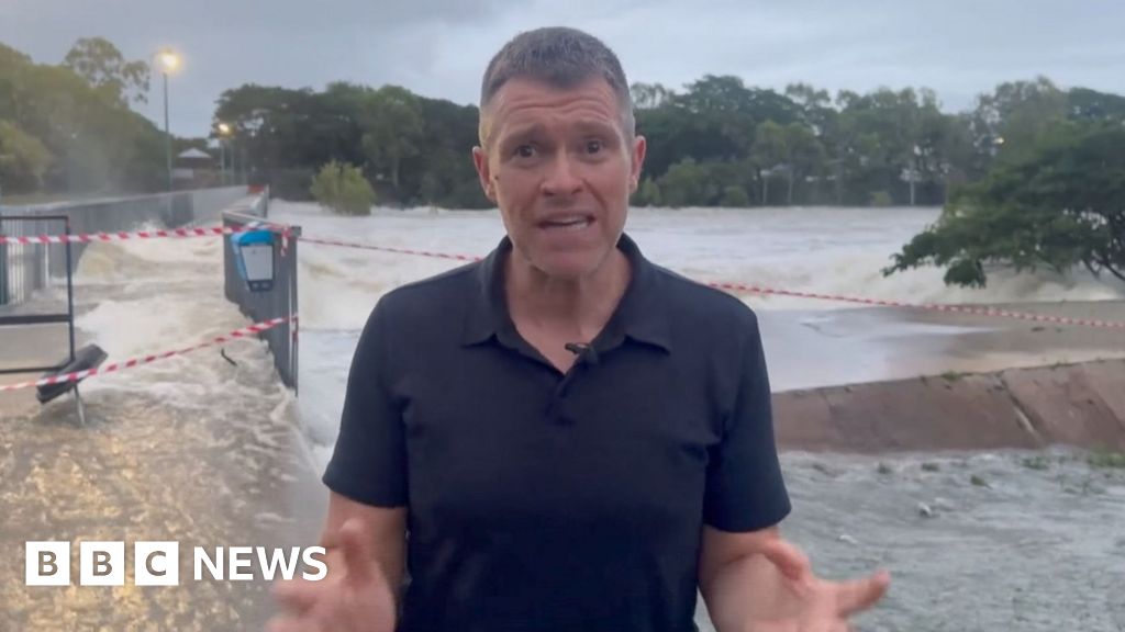 BBC reports from site of Queensland flooding