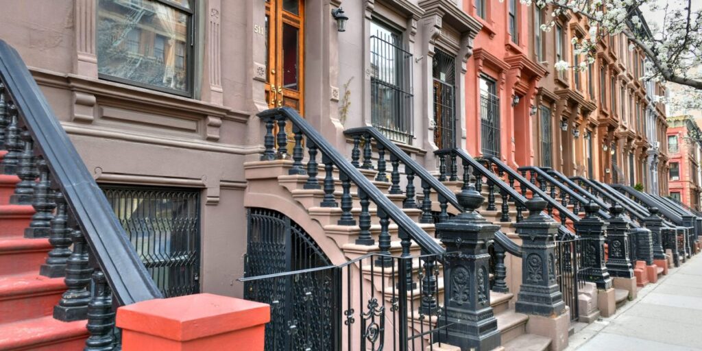 Manhattan housing inventory drops 17%, according to report