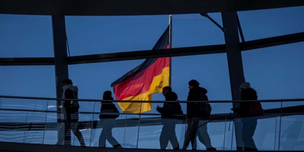 German voters head to the polls this weekend where many hope for a leadership comeback: ‘All Europe is watching this election’