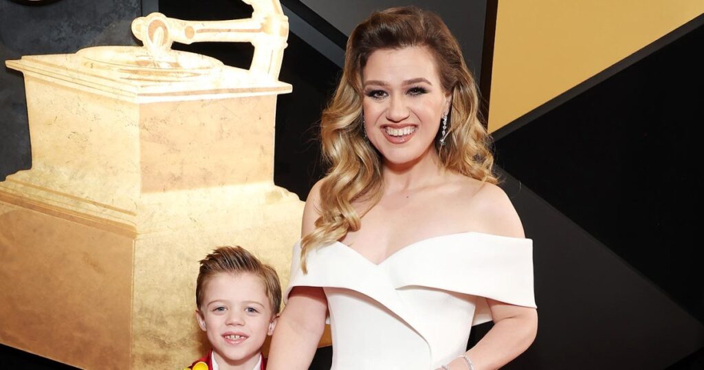 Stars Who Brought Family to the Grammys Through the Years: Photos