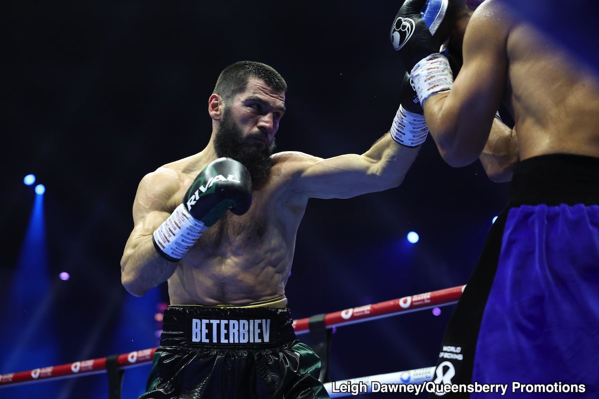 Image: Thompson Doubts Benavidez Against Beterbiev