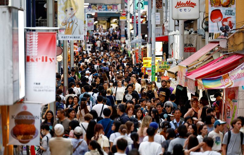 Japan's household spending beats forecast, but recovery fragile