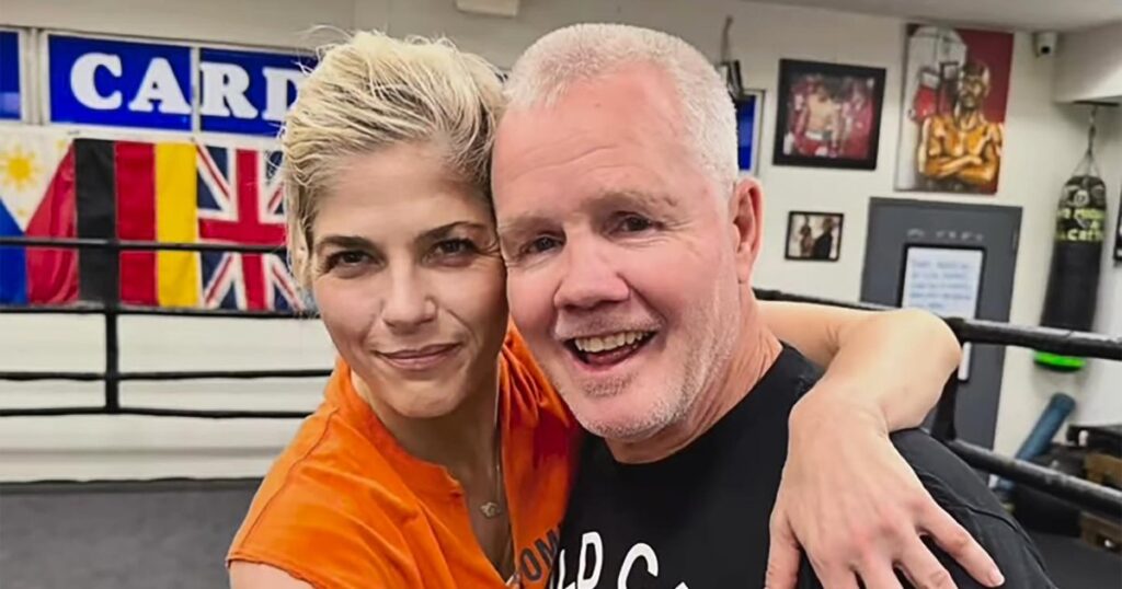 Selma Blair Talks Boxing With Freddie Roach Amid MS Remission