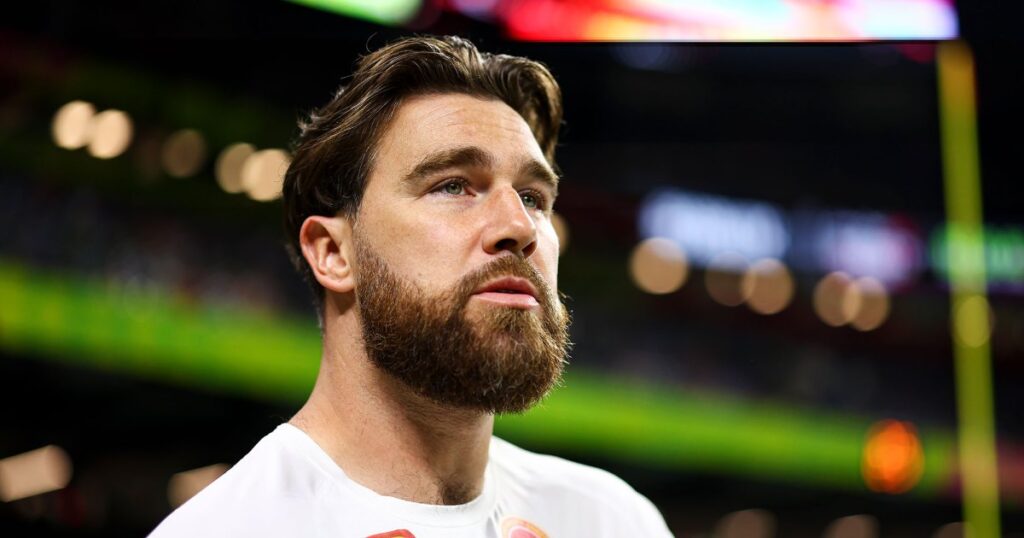 Travis Kelce Cried in Speech to Teammates Before Super Bowl: Report