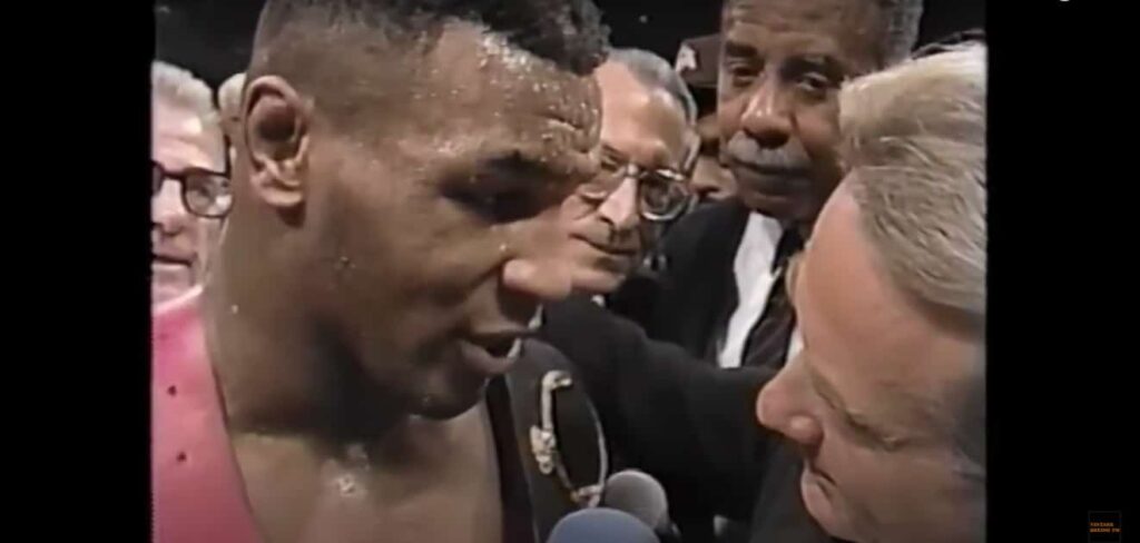 Image: The Night Mike Tyson Fought Larry Holmes