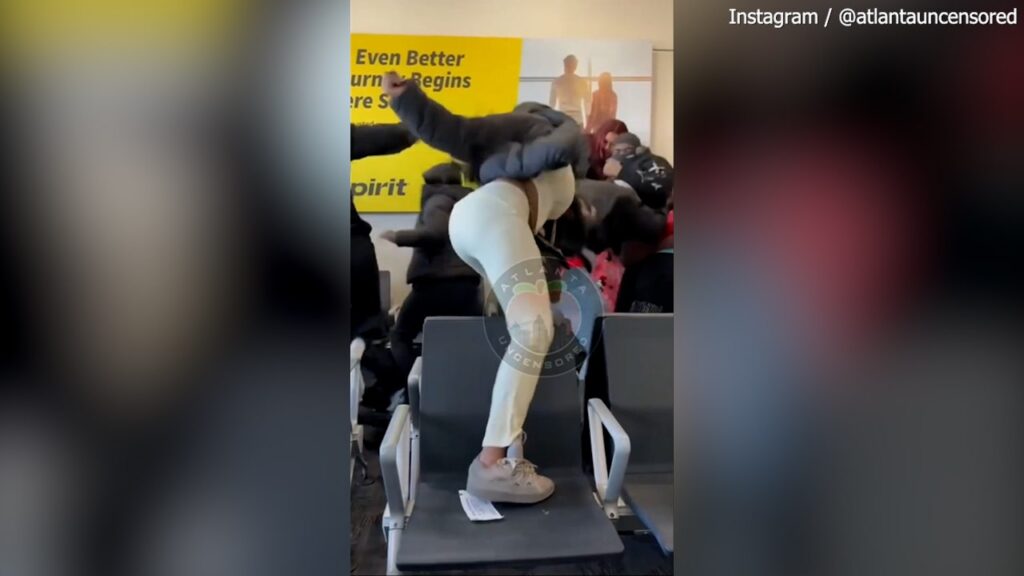 Travelers at Atlanta's Hartsfield-Jackson airport break out into massive fight