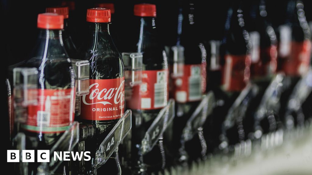 Coca-cola says it could use more plastic due to Trump tariffs