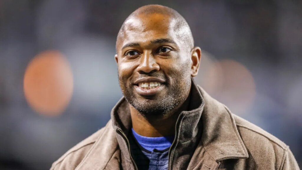 Former NFL star Shaun Alexander supports Trump's plan to ban trans athletes from girls and women's sports