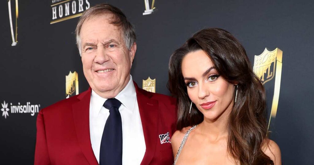 How Bill Belichick's Girlfriend Reacted to NFL Honors Age Gap Joke