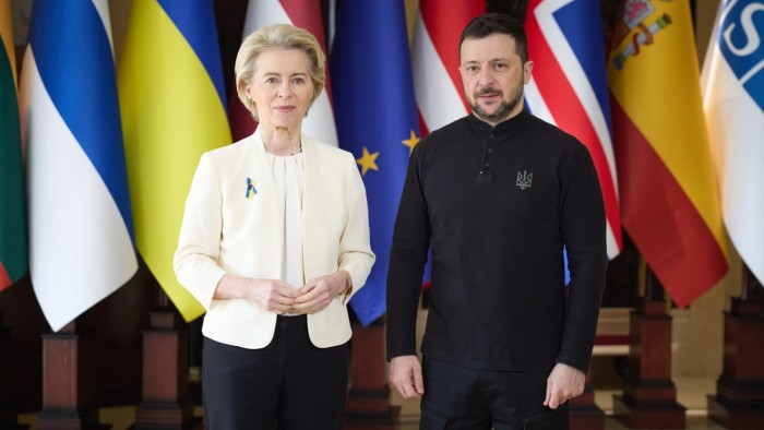 Ukraine President Volodymyr Zelenskyy and European Commission president Ursula von der Leyen in Kyiv on Monday