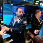 Traders at the New York Stock Exchange