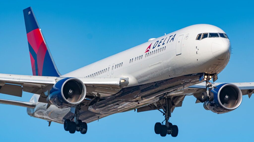 Delta flight returns to Charlotte, N.C. after takeoff