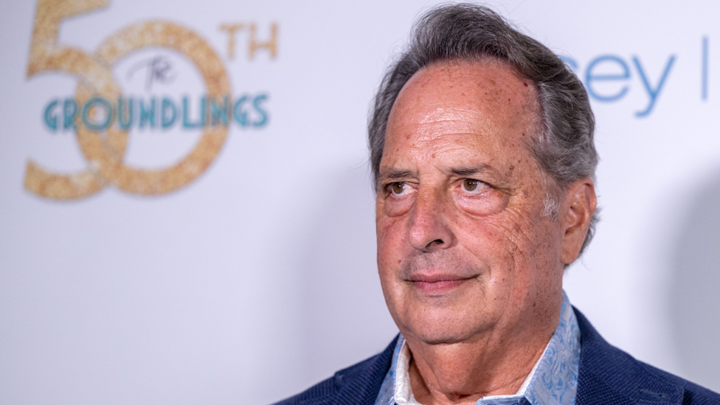 Comedy legend Jon Lovitz praised Trump's support for Israel in new interview