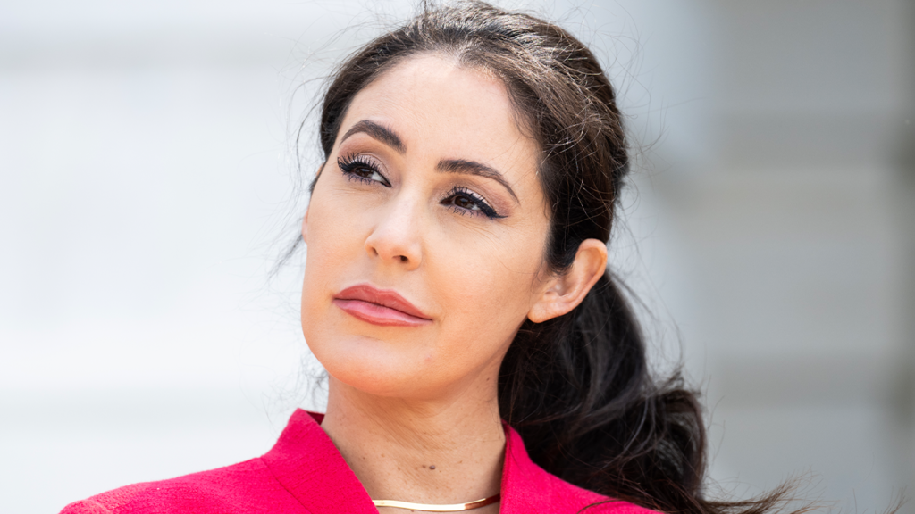 Rep. Anna Paulina Luna blasts DOJ over Jeffrey Epstein address book