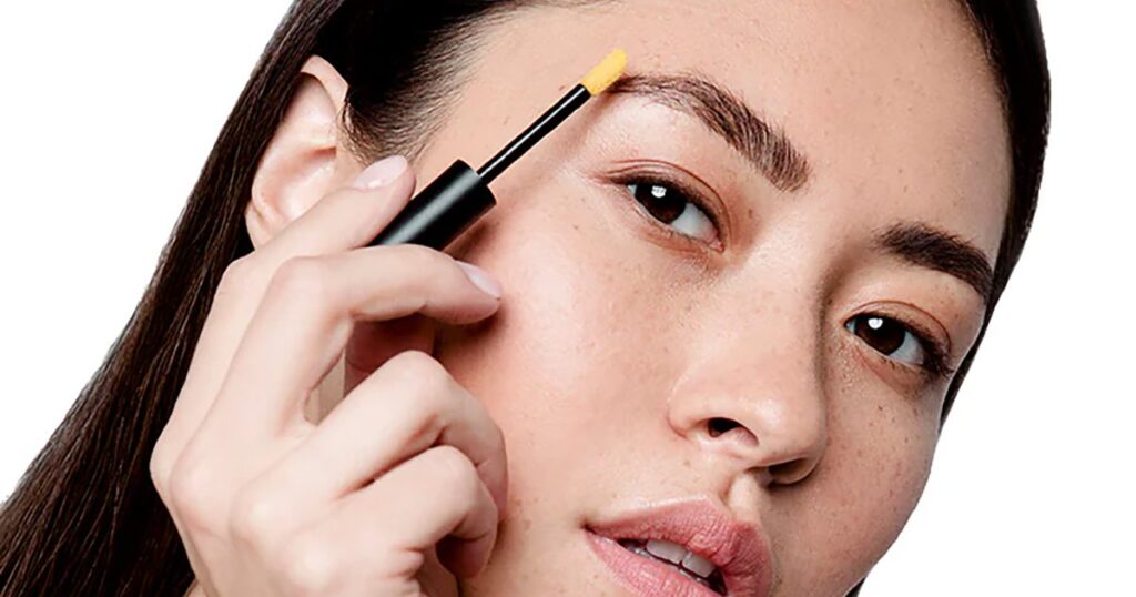 This Serum Helps Brows Look 'Fuller'