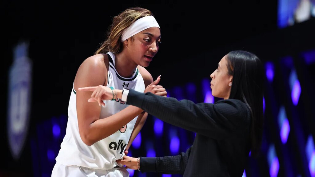 Angel Reese screams at coach after fouling out, then posts cryptic message